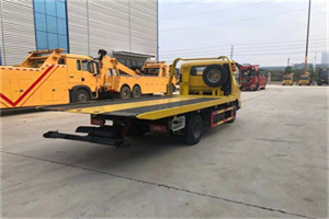 金塔非事故拖车