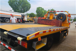 金塔附近拖车电话号码服务